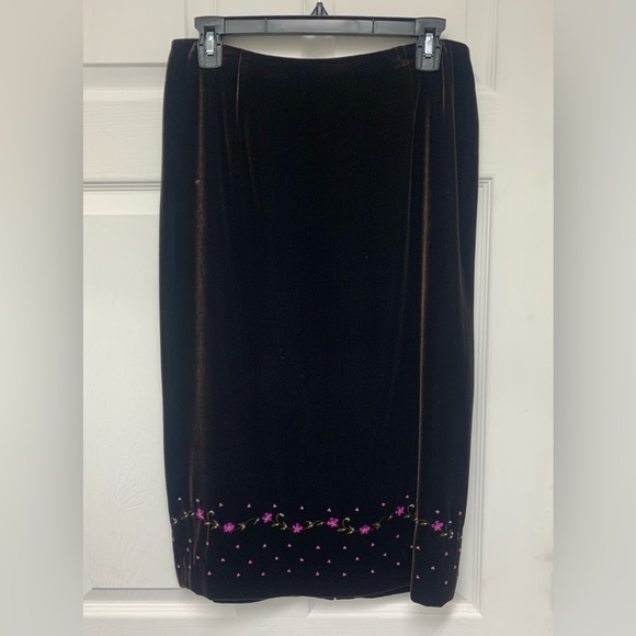 Ann Taylor brown embroidered velvet midi skirt sz 6 - Picture 1 of 7